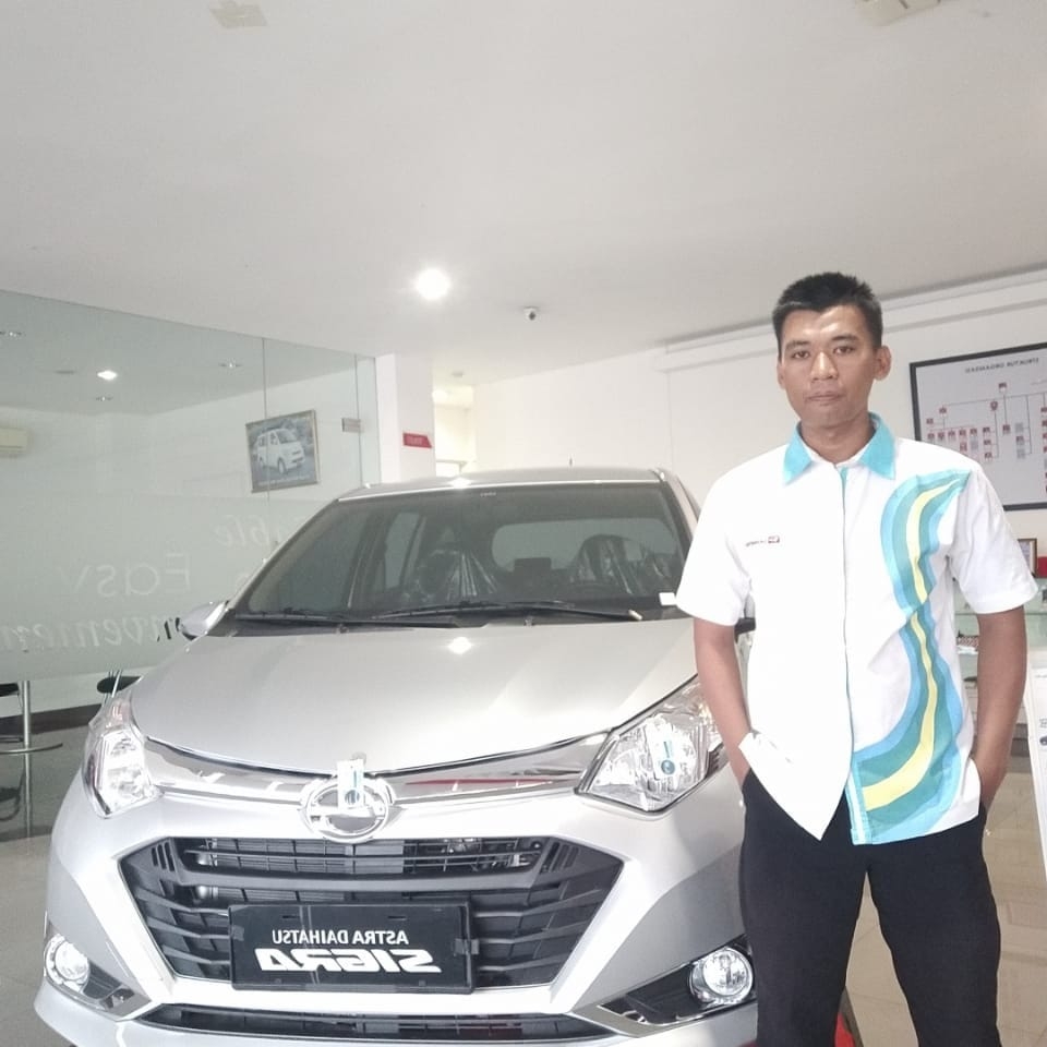 izel subiat daihatsu tangerang